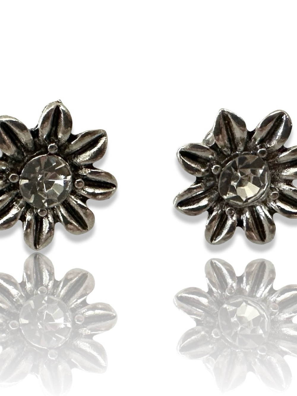 (3 for $25) VTG Silver Floral Stud Earrings with Clear Crystal - Women Jewelry